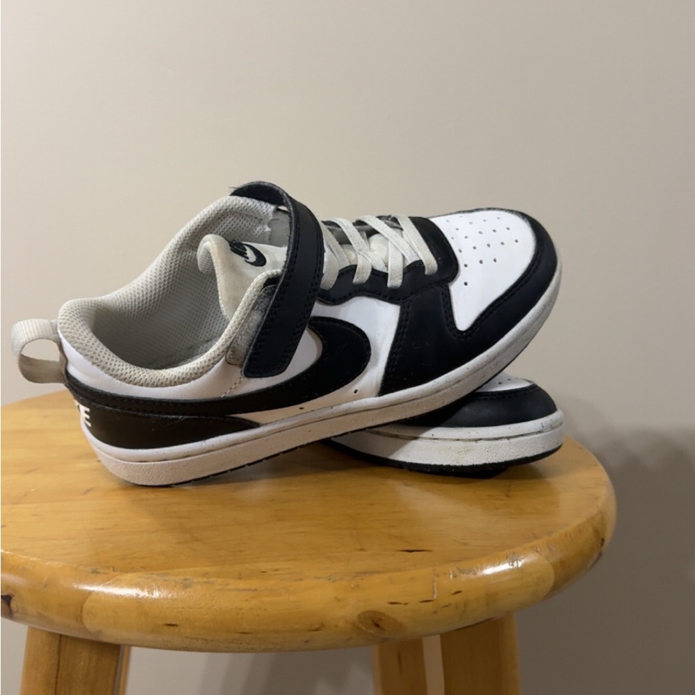 Nike Kids Black and White Velcro Sneakers